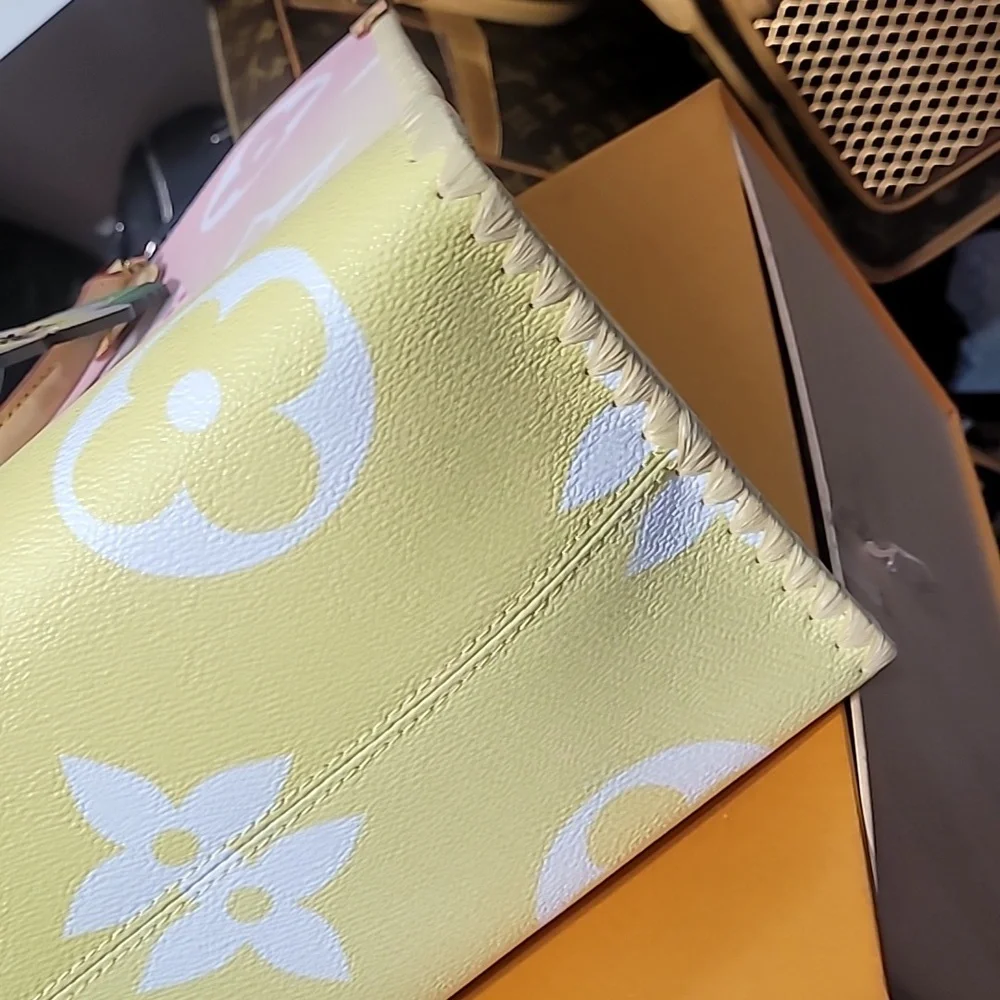 Louis Vuitton Onthego GM GUAM  Special  Edition  Collection New - Picture 8 of 16